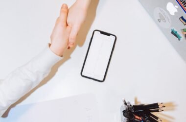 Como Transformar Sua Paixão em Carreira: Guia Prático para Ingressar no Empreendedorismo Digital