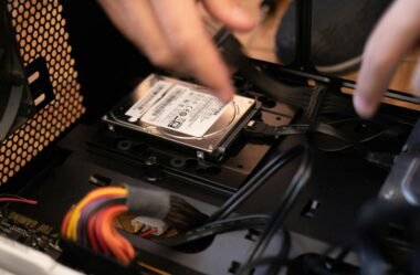 Como Montar e Manter Seu Próprio Computador: Um Guia Prático para Iniciantes e Aspirantes a Profissionais de TI