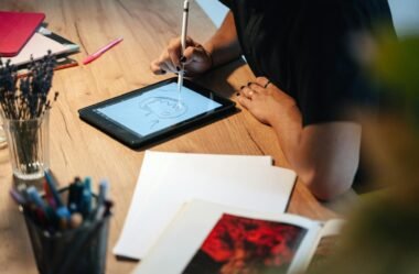 Domine a Criatividade Digital: Técnicas Práticas para Inovação e Engajamento em Projetos Profissionais