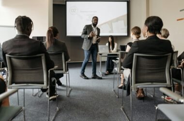 Dominando as Ferramentas de Apresentação: Como Criar Slides Impactantes e Profissionais para Impulsionar sua Carreira