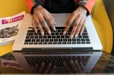 Desenvolva Habilidades Essenciais em Programação para Impulsionar Sua Carreira de Sucesso