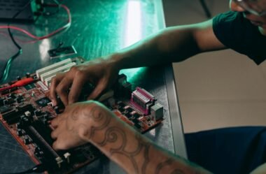 Domine a Montagem de Computadores: Curso Prático para Potencializar Sua Carreira na Tecnologia
