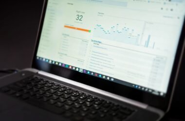 Domine a Criação de Landing Pages Persuasivas e Aumente Suas Conversões em Projetos Digitais