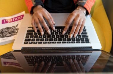 Desenvolva Habilidades de Programação e Transforme sua Carreira na Era Digital