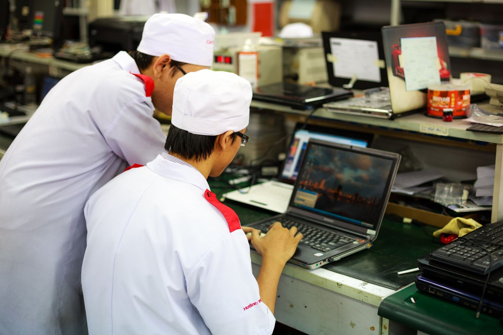 Domine a Montagem de Computadores: Aprenda na Prática e Prepare-se para o Mercado de Trabalho!