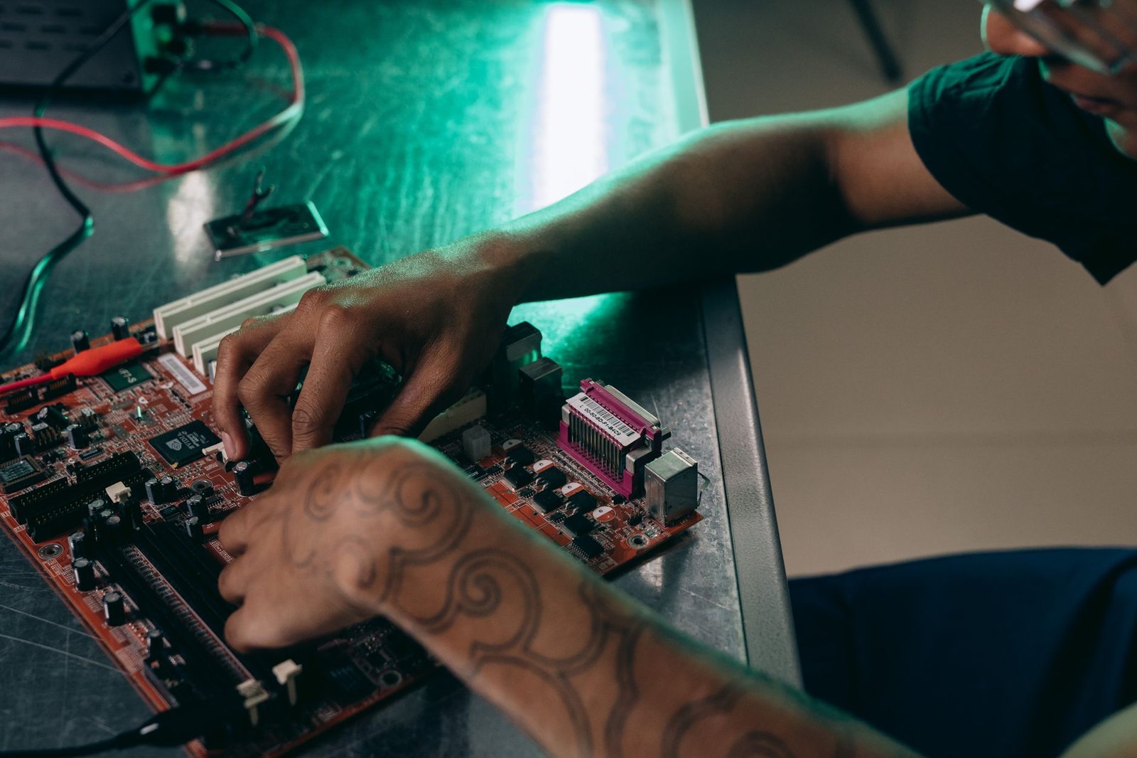 Dominando a Montagem de Computadores: Habilidades Práticas para Impulsionar sua Carreira na Tecnologia